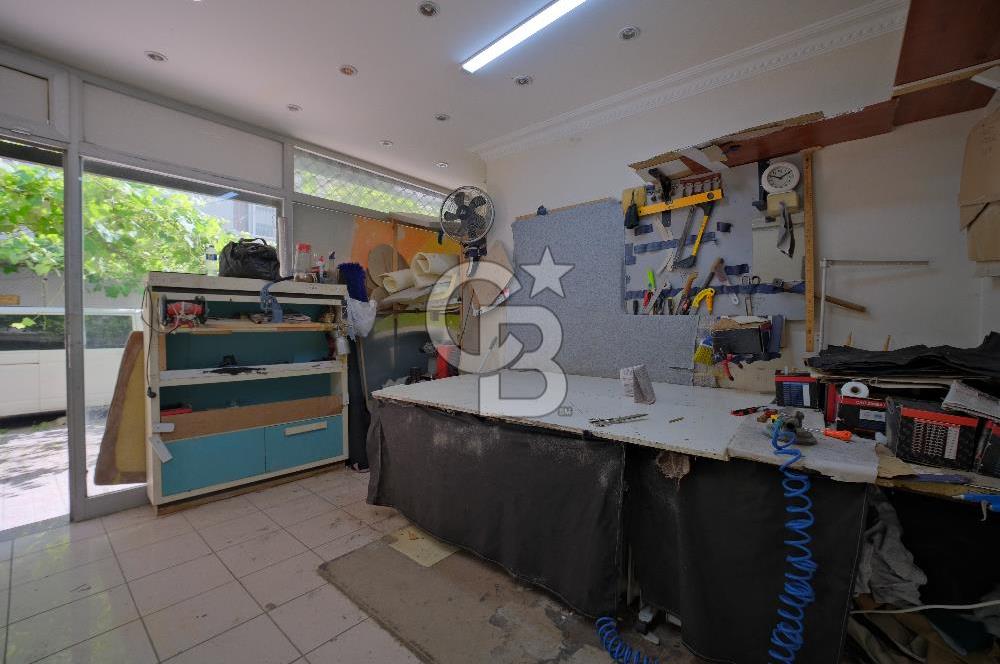 AVCILAR ÜNİVERSİTE MAH. E-5/METROBÜSE YAKIN 140 m² DEPOLU DÜKKAN