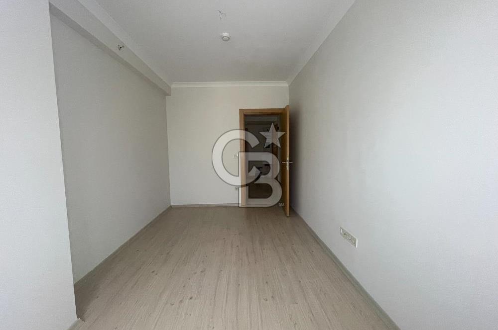 NUSRET ÖZTÜRK'TEN MALTEPE MARMAROOM SİTESİNDE SATILIK 2+1 DAİRE
