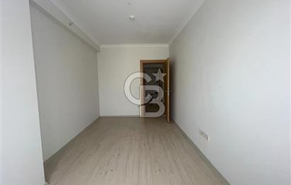 NUSRET ÖZTÜRK'TEN MALTEPE MARMAROOM SİTESİNDE SATILIK 2+1 DAİRE