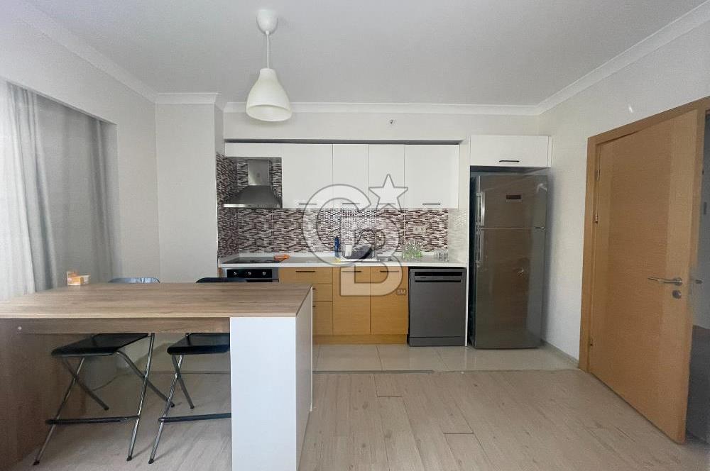 NUSRET ÖZTÜRK'TEN MALTEPE MARMAROOM SİTESİNDE SATILIK 2+1 DAİRE
