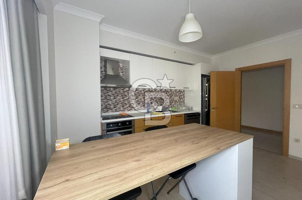 NUSRET ÖZTÜRK'TEN MALTEPE MARMAROOM SİTESİNDE SATILIK 2+1 DAİRE