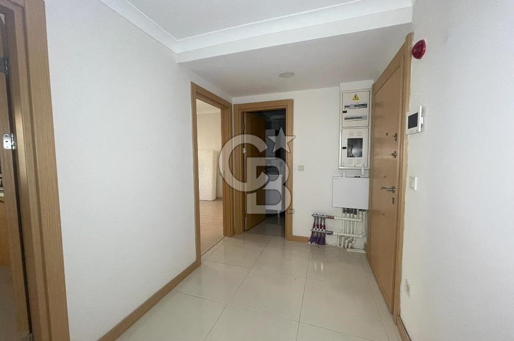 NUSRET ÖZTÜRK'TEN MALTEPE MARMAROOM SİTESİNDE SATILIK 2+1 DAİRE