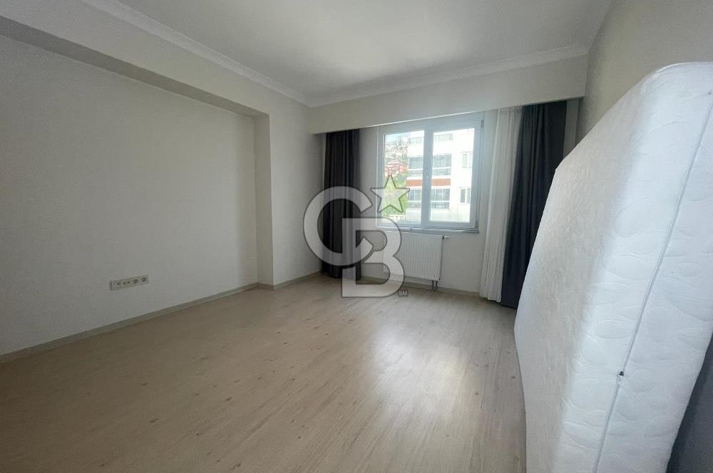 NUSRET ÖZTÜRK'TEN MALTEPE MARMAROOM SİTESİNDE SATILIK 2+1 DAİRE