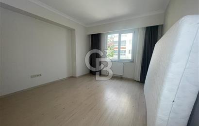 NUSRET ÖZTÜRK'TEN MALTEPE MARMAROOM SİTESİNDE SATILIK 2+1 DAİRE