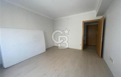 NUSRET ÖZTÜRK'TEN MALTEPE MARMAROOM SİTESİNDE SATILIK 2+1 DAİRE