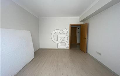 NUSRET ÖZTÜRK'TEN MALTEPE MARMAROOM SİTESİNDE SATILIK 2+1 DAİRE