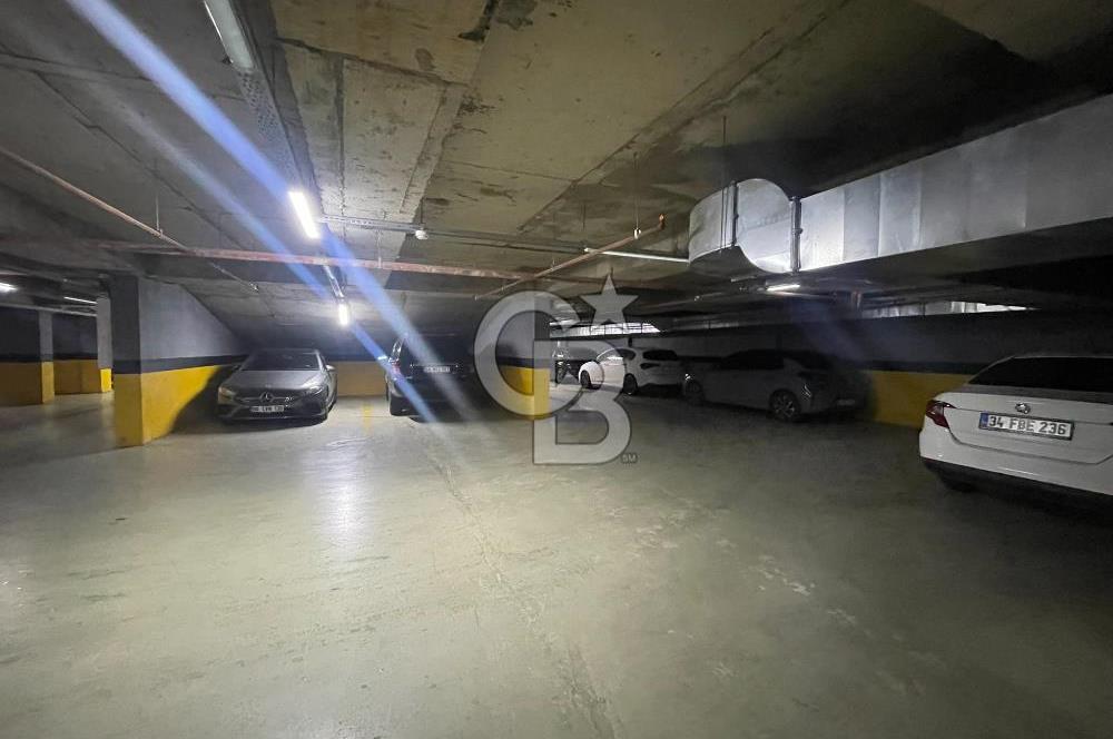 NUSRET ÖZTÜRK'TEN MALTEPE MARMAROOM SİTESİNDE SATILIK 2+1 DAİRE
