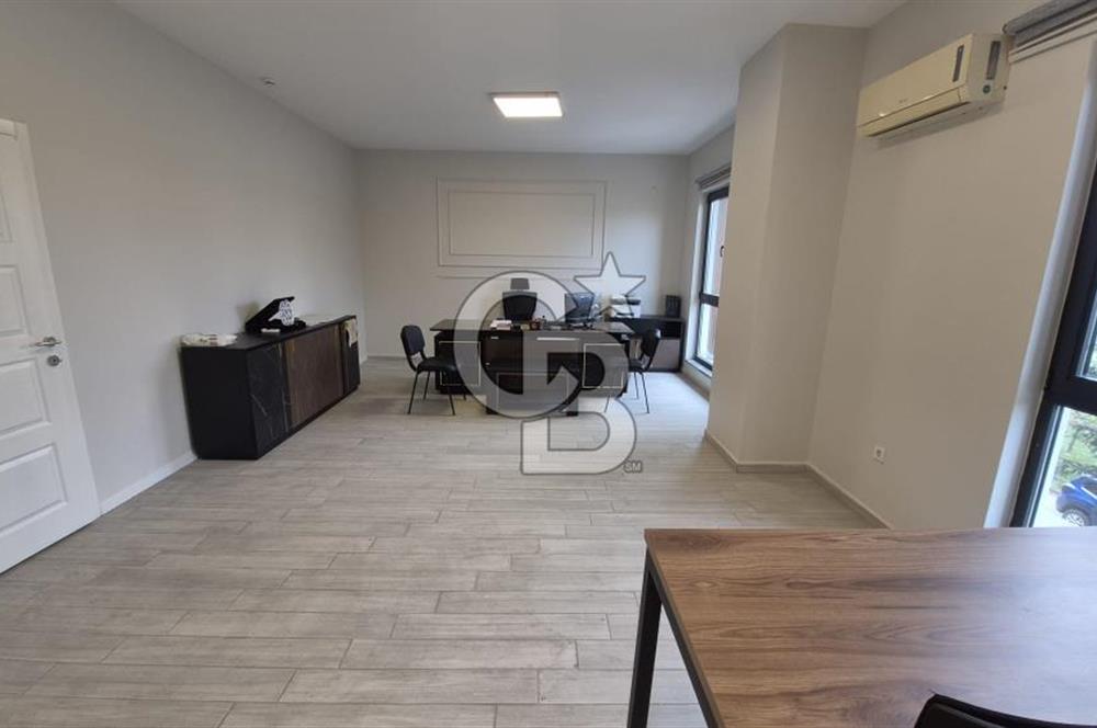 BAŞİSKELE'DE PRESTİJLİ YÜKSEK TİCARİ POTANSİYELLİ SATILIK OFİS