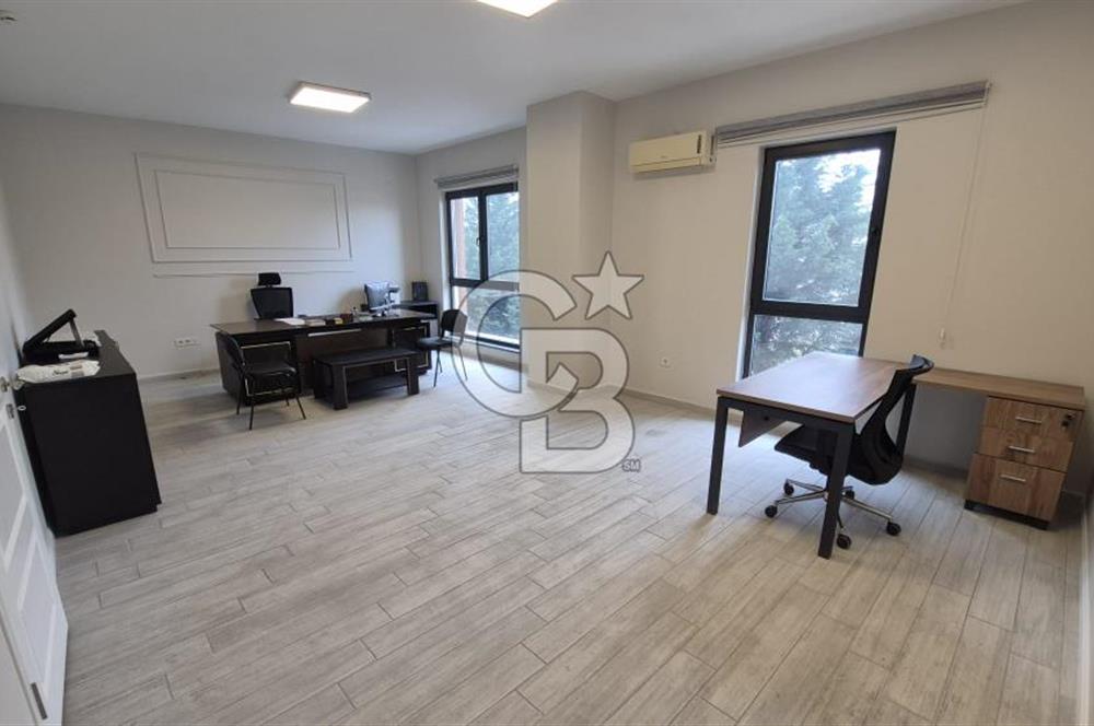 BAŞİSKELE'DE PRESTİJLİ YÜKSEK TİCARİ POTANSİYELLİ SATILIK OFİS