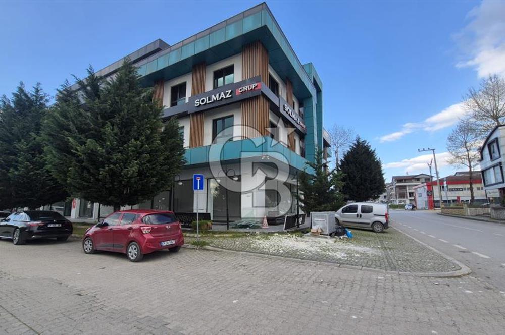 BAŞİSKELE'DE PRESTİJLİ YÜKSEK TİCARİ POTANSİYELLİ SATILIK OFİS