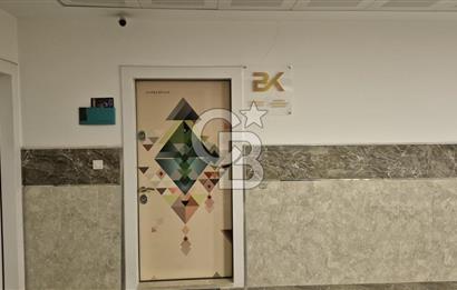 BAŞİSKELE'DE PRESTİJLİ YÜKSEK TİCARİ POTANSİYELLİ SATILIK OFİS