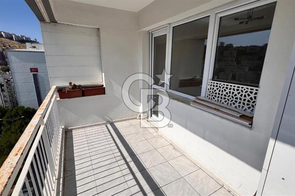 İzmir Çiğli Yakakent mah. 125m² 3+1 Kiralık Daire CB PH