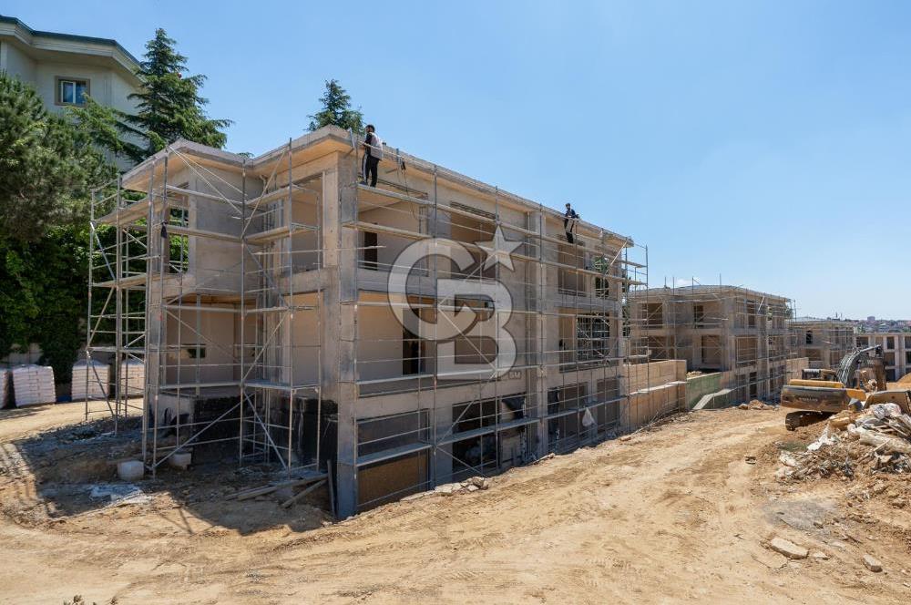 ÇEKMEKÖY MERKEZİ LOKASYONDA MÜSTAKİL BAHÇELİ 5+1 VİLLA