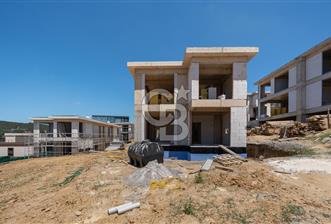 ÇEKMEKÖY MERKEZİ LOKASYONDA MÜSTAKİL BAHÇELİ 5+1 VİLLA - 1 - 354287