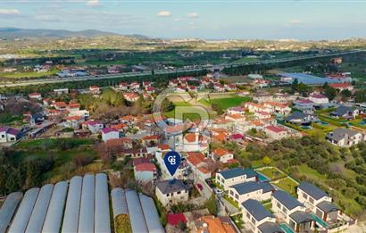 Urla Kuşçular'da 513 m² Arsa İçerisinde Müstakil Orijinal Taş Ev