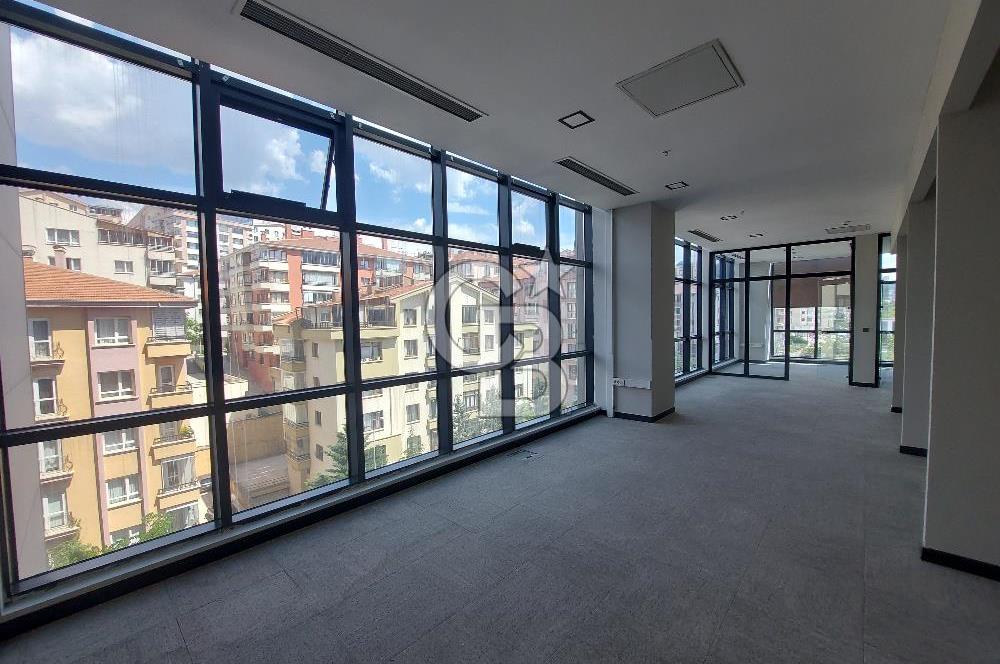 Yıldırım Kule'de Depo ve Karşılama Alanlı Kiralık Ofis