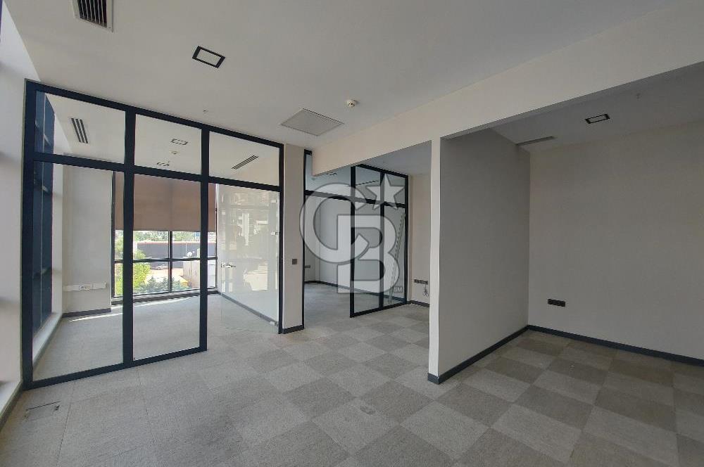 Yıldırım Kule'de Depo ve Karşılama Alanlı Kiralık Ofis