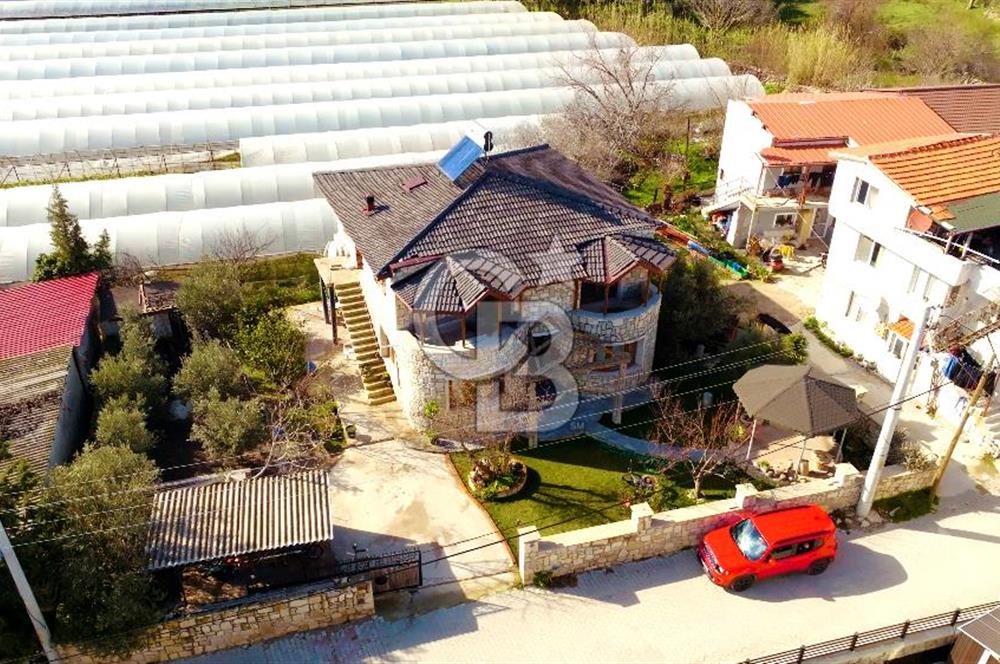 Urla Kuşçular'da 513 m² Arsa İçerisinde Müstakil Orijinal Taş Ev