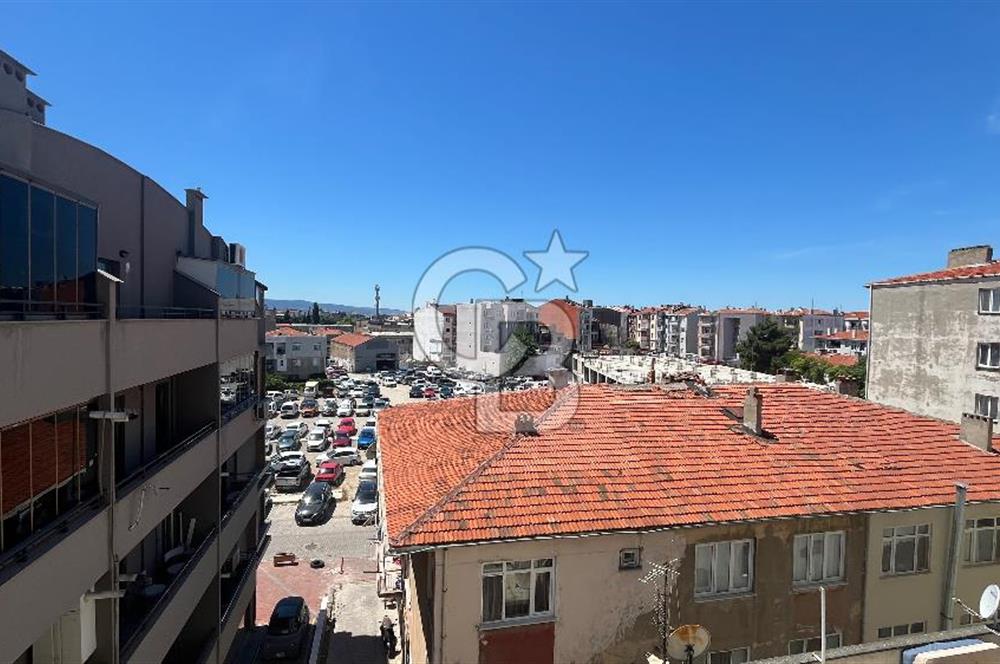 ÇANAKKALE MERKEZ NUSRET KUTLU İŞ MERKEZİNDE SATILIK KAPALI MUTFAK 2+1 DAİRE