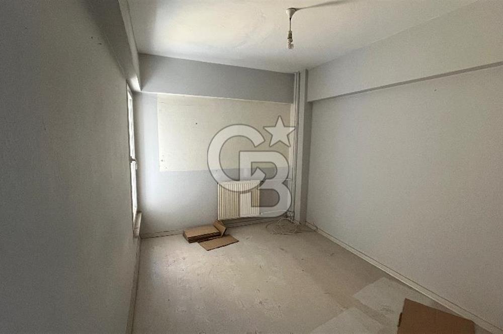 ÇANAKKALE MERKEZ NUSRET KUTLU İŞ MERKEZİNDE SATILIK KAPALI MUTFAK 2+1 DAİRE