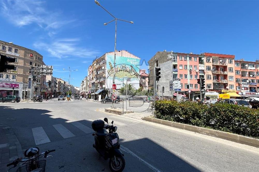 ÇANAKKALE MERKEZ NUSRET KUTLU İŞ MERKEZİNDE SATILIK KAPALI MUTFAK 2+1 DAİRE