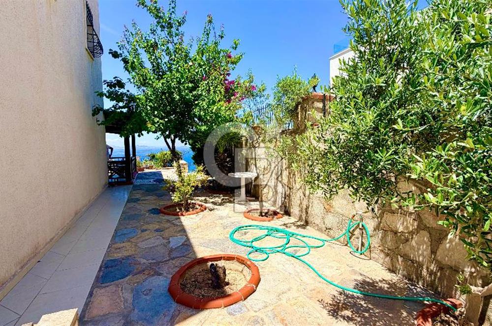 BODRUM BOĞAZİÇİ'NDE İNANILMAZ MANZARALI VİLLA