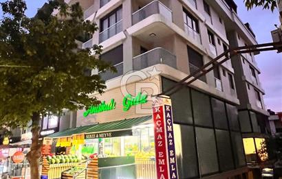 Acıbadem  Caddesinde 19m2 Dükkan
