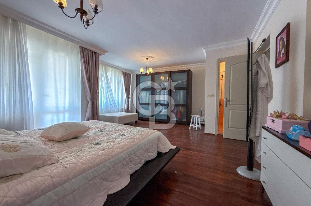 BÜYÜKÇEKMECE CELALİYEDE EŞYALI KREDİYE UYGUN SATILIK 5+2 VİLLA