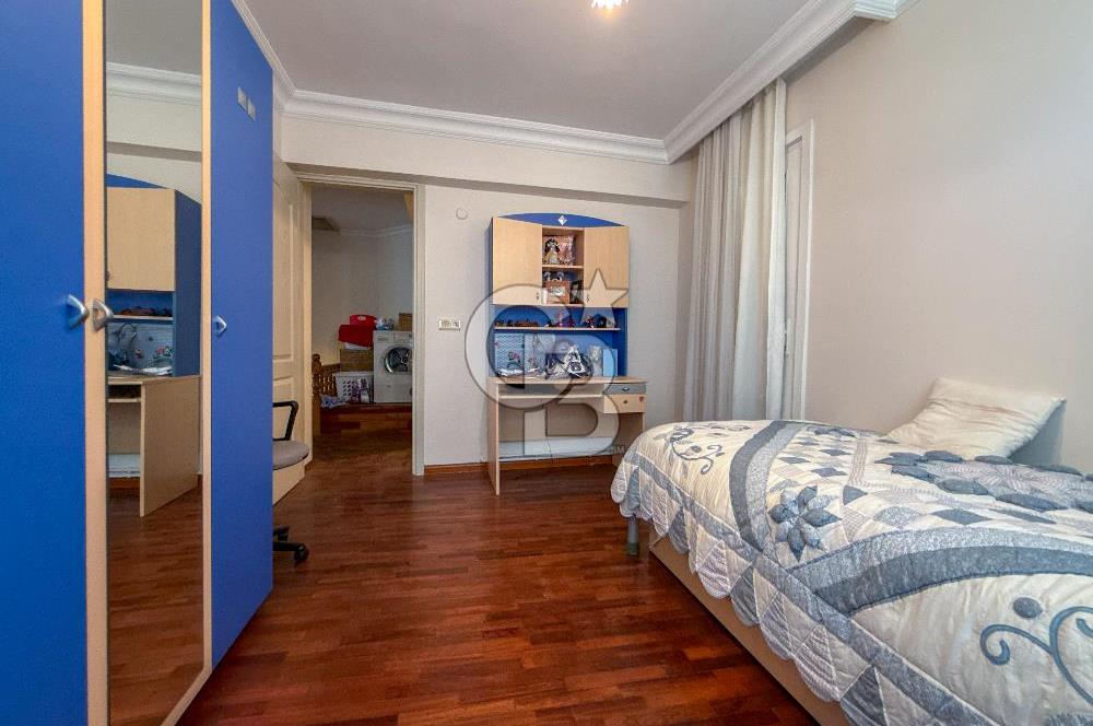 BÜYÜKÇEKMECE CELALİYEDE EŞYALI KREDİYE UYGUN SATILIK 5+2 VİLLA