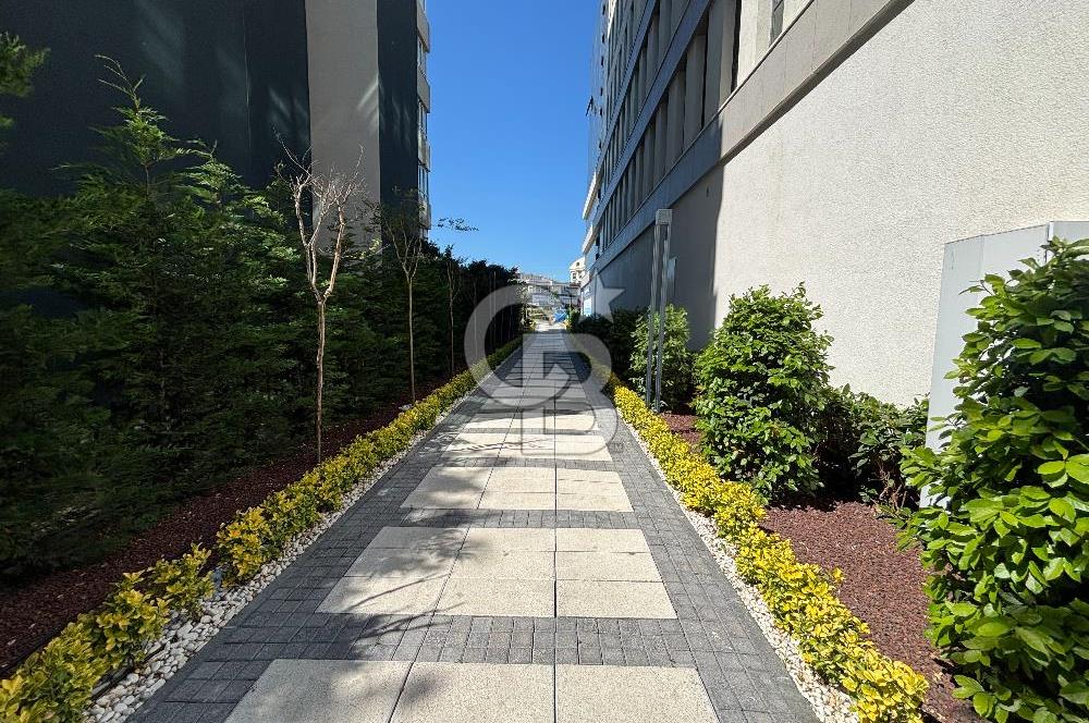 BÜYÜKÇEKMECE MİMAROBA LOTUS MEYDAN PROJESİNDE SATILIK OFİS BÜRO