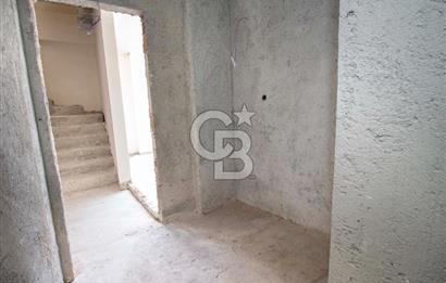 Yeni İzmir Caddesi’nde Satılık 2+1 Dubleks Daire