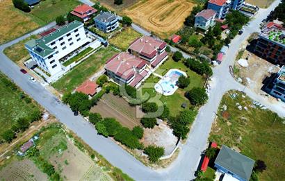 BÜYÜKÇEKMECE CELALİYEDE EŞYALI KREDİYE UYGUN SATILIK 5+2 VİLLA