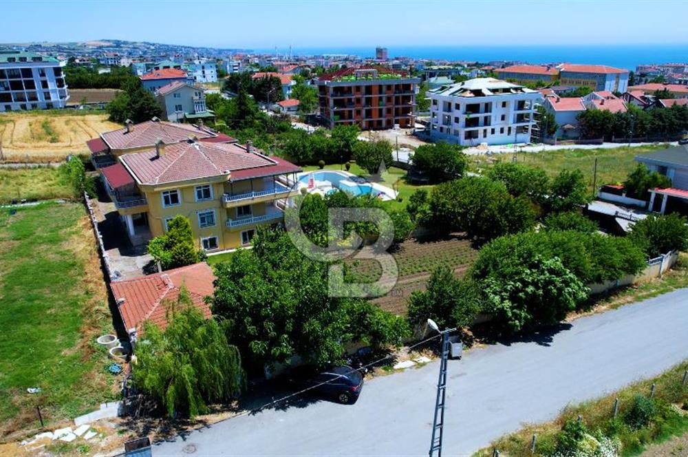 BÜYÜKÇEKMECE CELALİYEDE EŞYALI KREDİYE UYGUN SATILIK 5+2 VİLLA