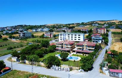 BÜYÜKÇEKMECE CELALİYEDE EŞYALI KREDİYE UYGUN SATILIK 5+2 VİLLA