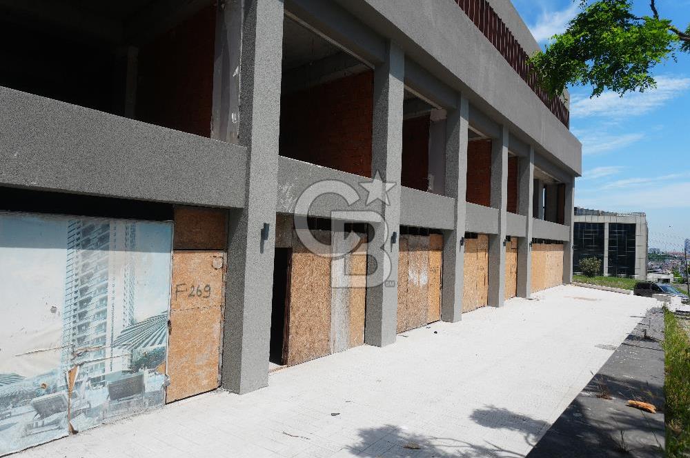 ÖDÜL İSTANBULDA ANA CADDE ÜZERİNDE SATILIK DÜKKAN