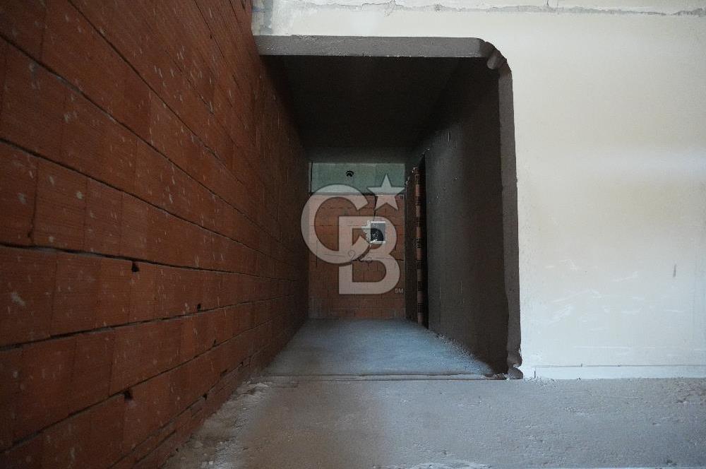 ÖDÜL İSTANBULDA ANA CADDE ÜZERİNDE SATILIK DÜKKAN