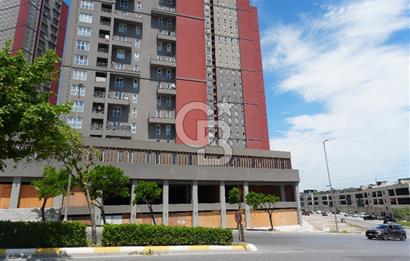 ÖDÜL İSTANBULDA ANA CADDE ÜZERİNDE SATILIK DÜKKAN