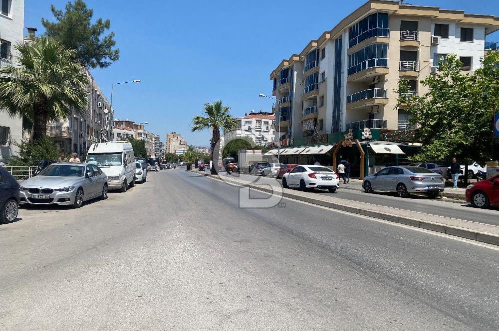İzmir Hasan Tahsin caddesi üzerinde devren kiralık berber  ve güzellik salonu 