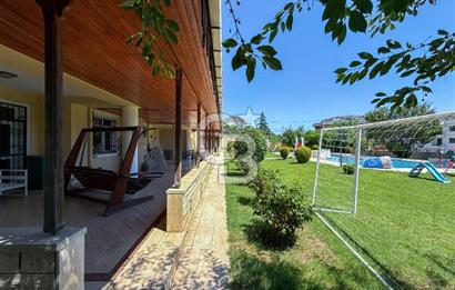BÜYÜKÇEKMECE CELALİYEDE EŞYALI KREDİYE UYGUN SATILIK 5+2 VİLLA