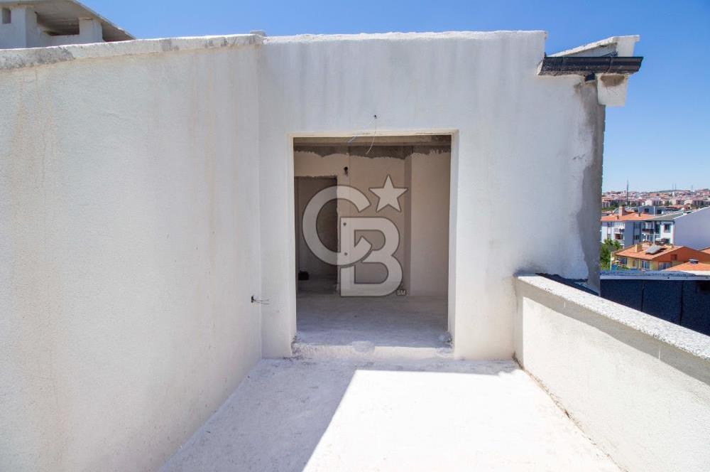Yeni İzmir Caddesi’nde Satılık 2+1 Dubleks Daire