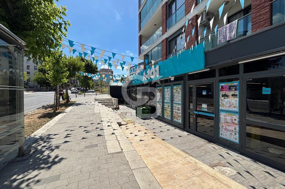 BÜYÜKÇEKMECE MİMARSİNAN MAH. KURUMSAL KİRACILI SATILIK DÜKKAN
