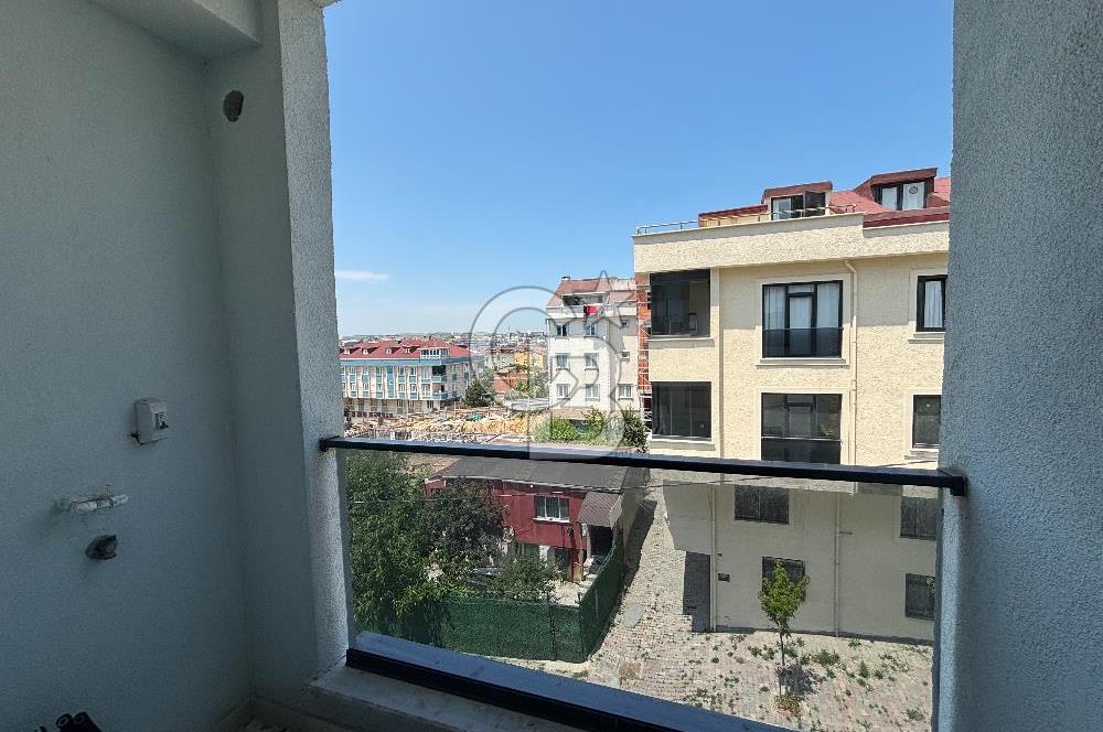 ARNAVUTKÖY HARAÇÇI KARLIBAYIRDA BUTİK BİNADA SATILIK 2+1 DAİRE