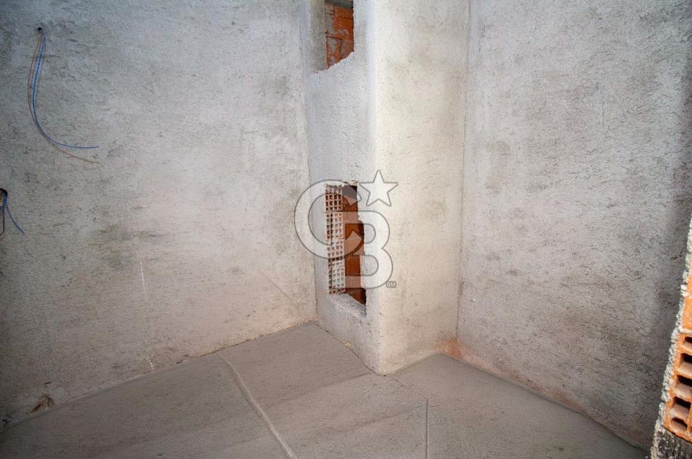 Yeni İzmir Caddesi’nde Satılık 2+1 Dubleks Daire