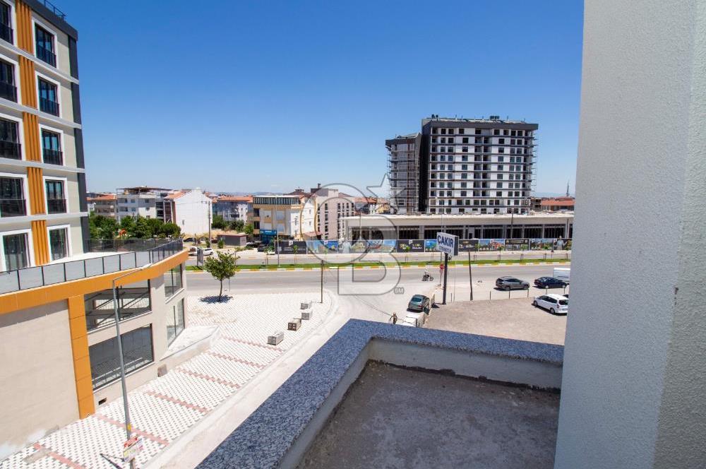 Yeni İzmir Caddesi’nde Satılık 2+1 Dubleks Daire
