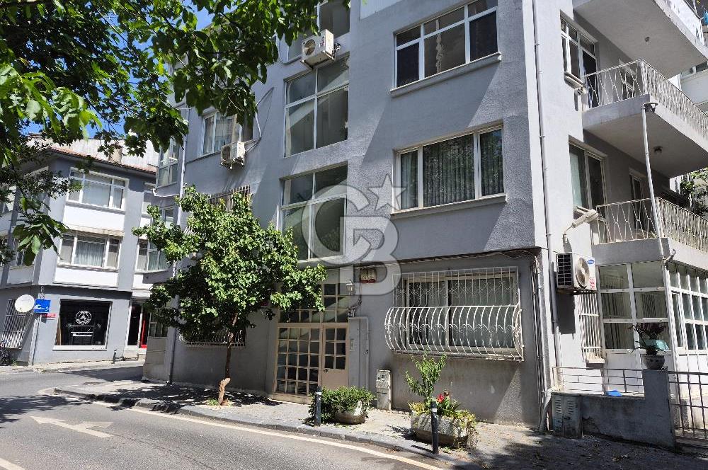 Kalamışta Bağdat Caddesi ve Kalamış Parkı Arasında Arskat Daire