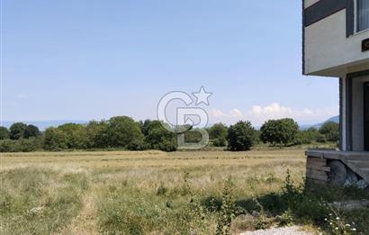 YENİCEKÖY'DE KÖŞE PARSEL | ÇİFT YOL CEPHELİ | 3 KAT İMARLI | 3 DAİRELİK PROJELİK ARSA