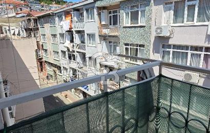 Ortaköy de Sahile Yakın Yokuşsuz Boş 1+1 Kiralık Daire