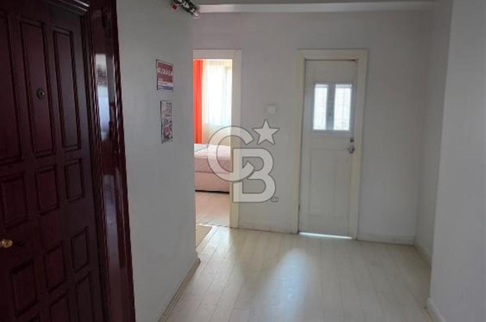 Ortaköy de Sahile Yakın Yokuşsuz Boş 1+1 Kiralık Daire