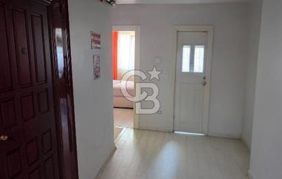 Ortaköy de Sahile Yakın Yokuşsuz Boş 1+1 Kiralık Daire
