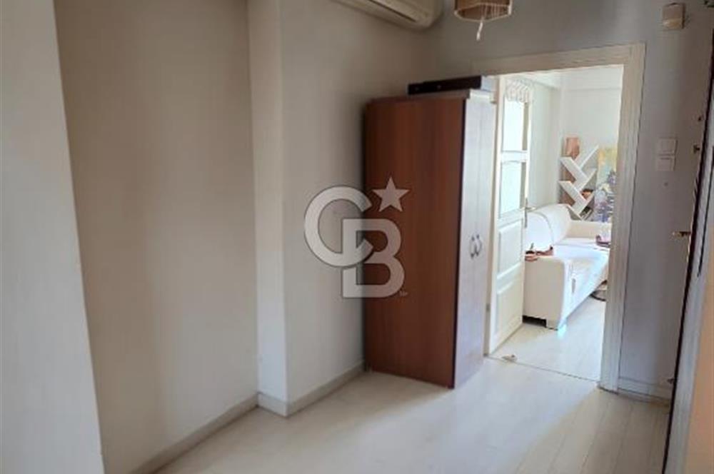 Ortaköy de Sahile Yakın Yokuşsuz Boş 1+1 Kiralık Daire